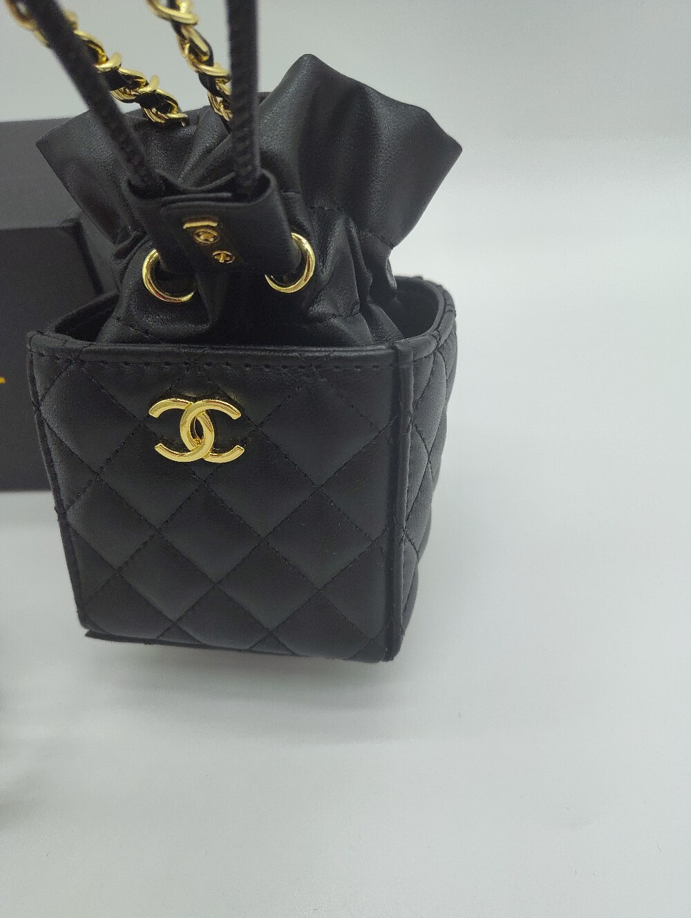 CHANEL Makeup Quilted Mini Bucket Bag Chain Strap Black Cosmetic Holder NIB GWP - Picture 2 of 10